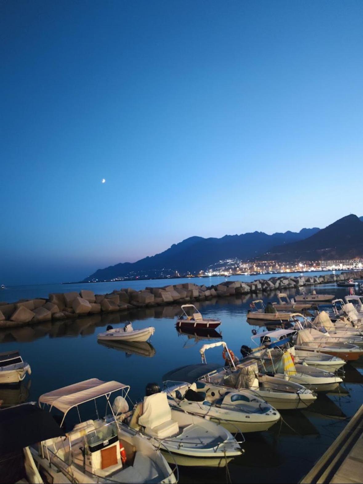 Apartament Salerno Mare E Luci Deluxe Zewnętrze zdjęcie